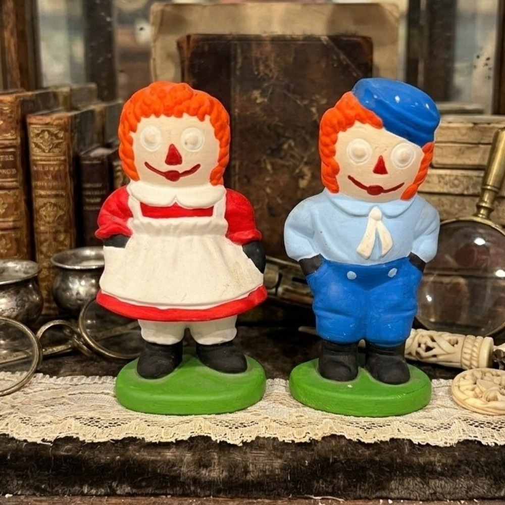 Vintage Raggedy Ann and Andy Chalkware Figurine Set Hand Painted Folk Art 5 inch